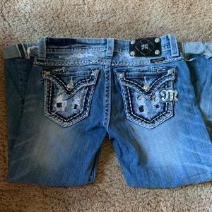 Women’s Miss Me Capris